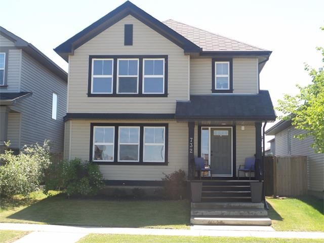 Main Photo: 732 PRESTWICK Circle SE in Calgary: McKenzie Towne House for sale : MLS®# C4019225