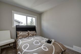 Photo 30: 210 OAKMOOR Place SW in Calgary: Oakridge House for sale : MLS®# C4111441