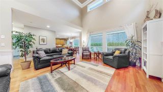 Photo 3: 19739 BLANEY DRIVE in Pitt Meadows: South Meadows House for sale : MLS®# R2520029