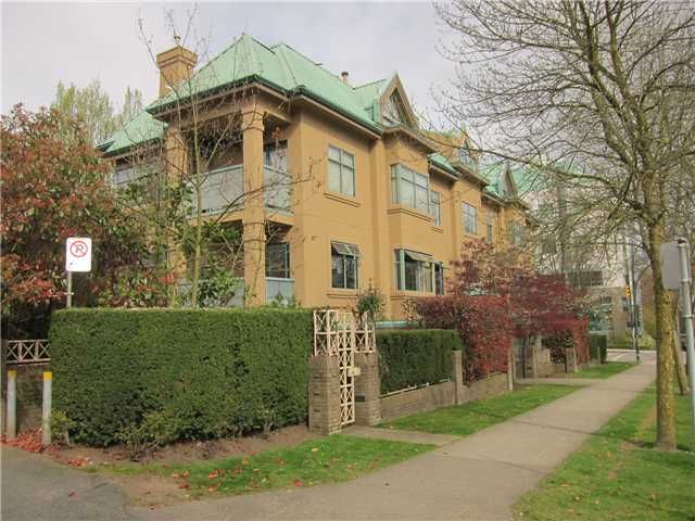 Main Photo: 102 2829 ASH Street in Vancouver: Fairview VW Condo for sale (Vancouver West)  : MLS®# V1076637