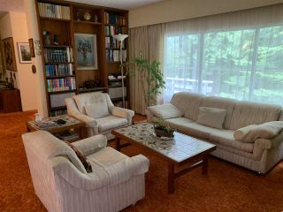 Photo 5: 414 E CARISBROOKE Road in North Vancouver: Upper Lonsdale House for sale : MLS®# R2556019