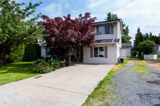 Photo 1: 34736 1ST Avenue in Abbotsford: Poplar House for sale : MLS®# R2391254