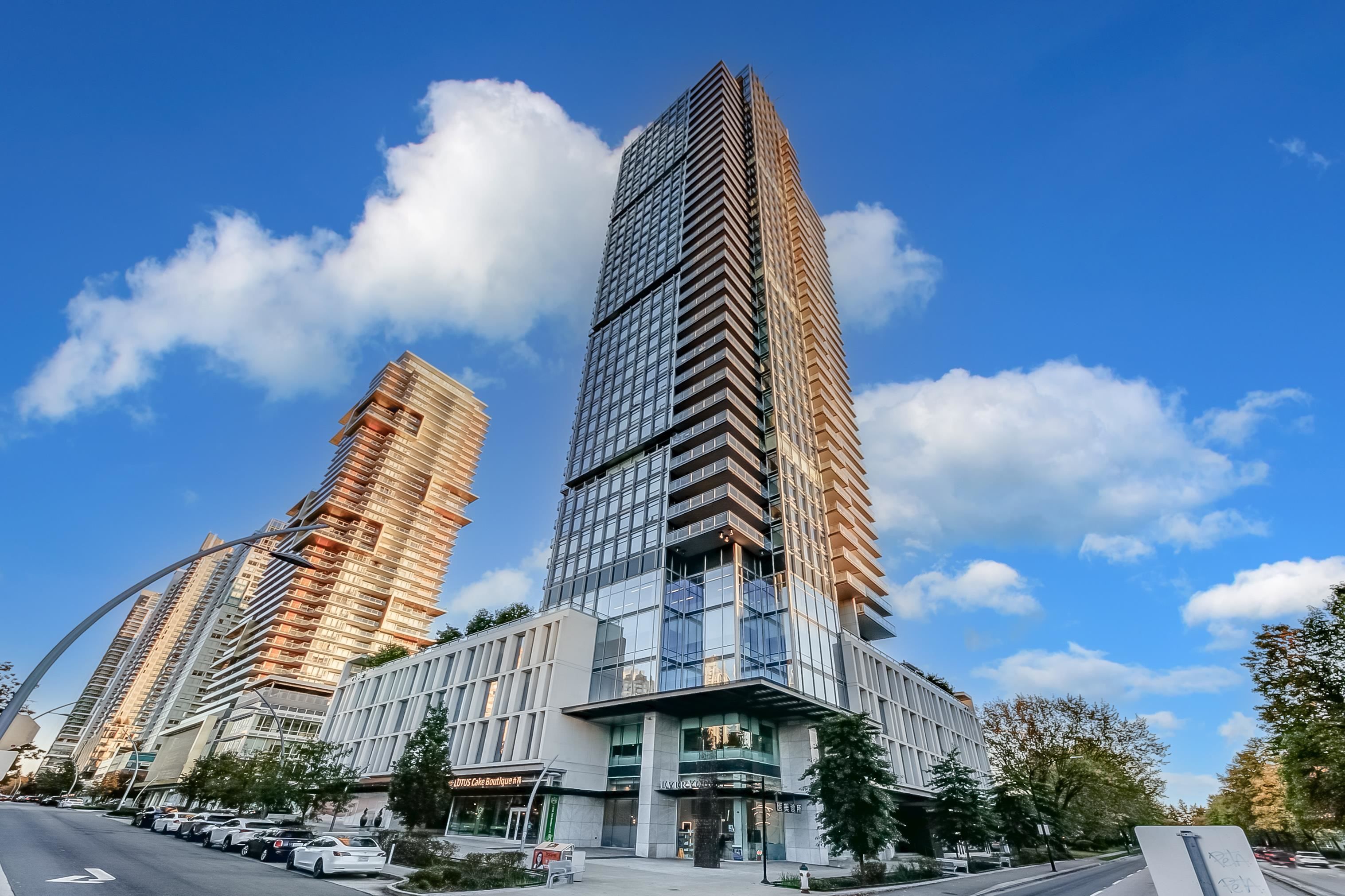 Main Photo: 1703 4360 BERESFORD Street in Burnaby: Metrotown Condo for sale in "MODELLO" (Burnaby South)  : MLS®# R2839958