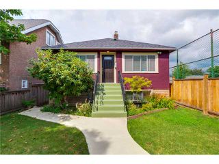 Photo 1: 2647 NAPIER Street in Vancouver: Renfrew VE House for sale in "RENFREW" (Vancouver East)  : MLS®# V1083789