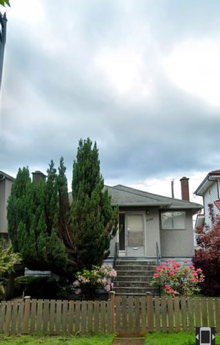 Photo 1: 5787 ST. MARGARETS Street in Vancouver: Killarney VE House for sale (Vancouver East)  : MLS®# R2905703