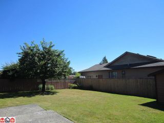 Photo 3: 2072 156A Street in Surrey: King George Corridor House for sale (South Surrey White Rock)  : MLS®# F1219592