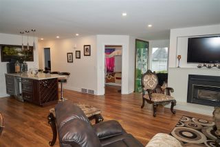 Photo 8: 704 DEASE Place in Coquitlam: Coquitlam East House for sale : MLS®# R2252413