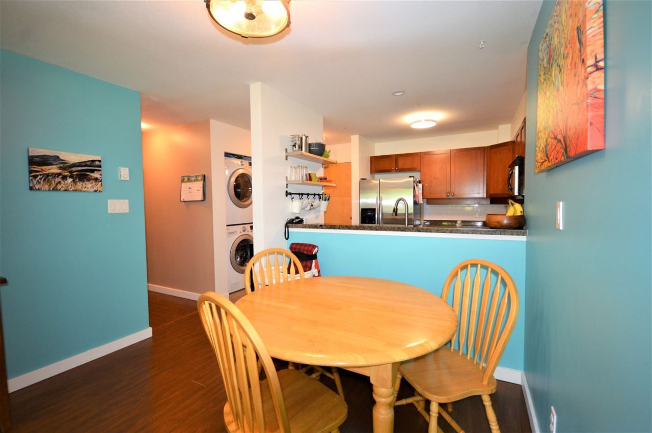 Photo 3: Photos: 207 675 PARK CRESCENT in New Westminster: GlenBrooke North Condo for sale : MLS®# R2374249