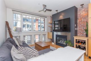 Photo 6: 405 1072 HAMILTON Street in Vancouver: Yaletown Condo for sale in "THE CRANDALL" (Vancouver West)  : MLS®# R2109707