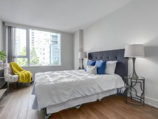 Photo 8: 406 590 NICOLA STREET in Vancouver: Coal Harbour Condo for sale (Vancouver West)  : MLS®# R2302772