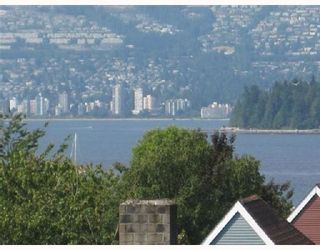 Photo 7: 209-2125 W 2nd Ave in Vancouver: Kitsilano Condo for sale in "Sunny Lodge" (Vancouver West) 