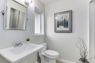 Photo 10: 1747 CHESTERFIELD Avenue in North Vancouver: Central Lonsdale Townhouse for sale : MLS®# R2539401