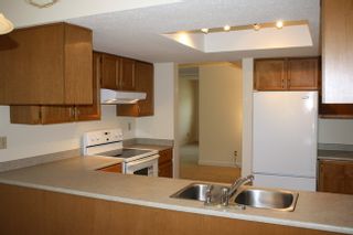 Photo 4: 7322 TOBA PLACE in SOLAR WEST: Champlain Heights Condo for sale ()  : MLS®# V953660