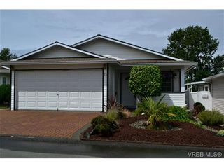 Photo 1: 15 Eagle Lane in VICTORIA: VR Glentana Manufactured Home for sale (View Royal)  : MLS®# 735233