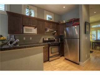 Photo 4: 1394 VICTORIA Drive in Vancouver: Grandview VE 1/2 Duplex for sale in "COMMERCIAL DRIVE" (Vancouver East)  : MLS®# V1037664