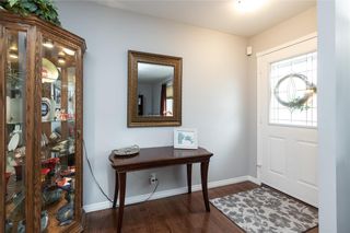 Photo 2: Canterbury Park Two Storey in Winnipeg: House for sale : MLS®# 202208764