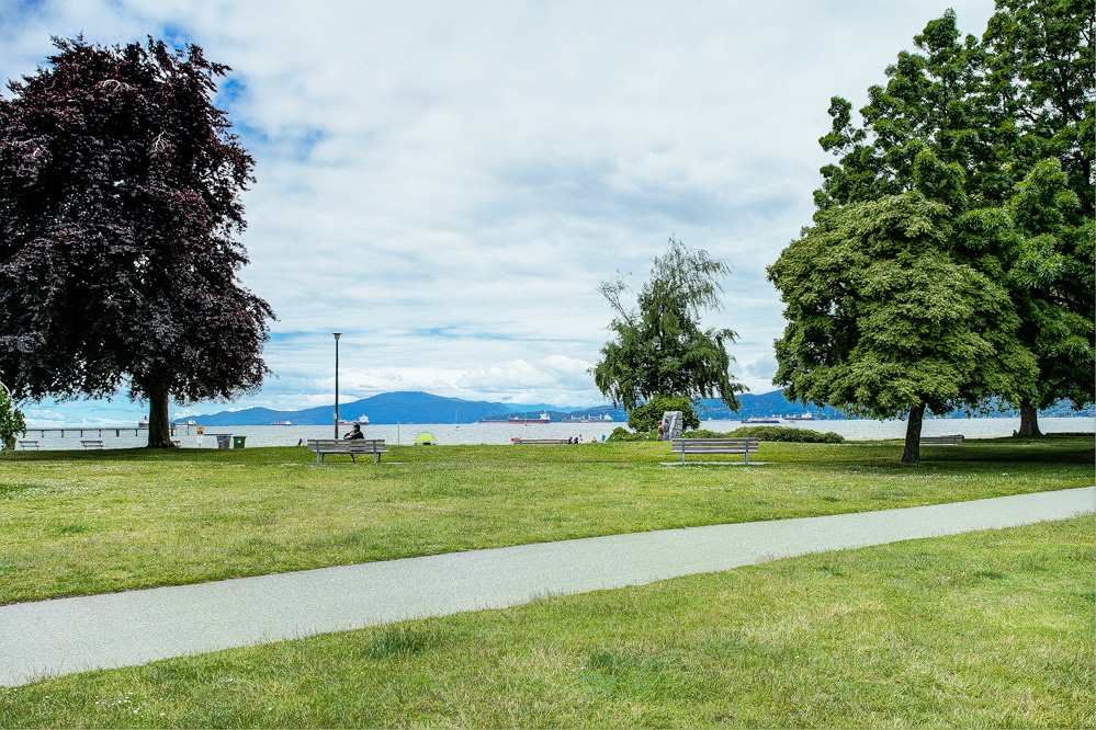 Photo 21: Photos: 105 2110 CORNWALL Avenue in Vancouver: Kitsilano Condo for sale in "Seagate Villa" (Vancouver West)  : MLS®# R2467038