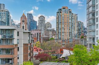 Photo 5: 806 1228 MARINASIDE Crescent in Vancouver: Yaletown Condo for sale (Vancouver West)  : MLS®# R2879954