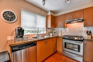 Photo 10: 105 3097 LINCOLN Avenue in Coquitlam: New Horizons Condo for sale in "LARKIN HOUSE" : MLS®# R2093132