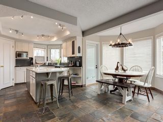 Photo 10: 67 Sierra Morena Circle SW in Calgary: Signal Hill Detached for sale : MLS®# C4239157