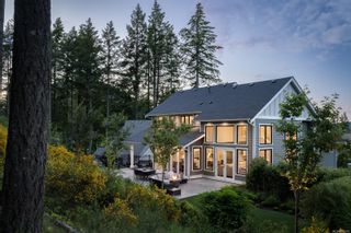 Photo 2: 2180 Champions Way in Langford: La Bear Mountain House for sale : MLS®# 878618