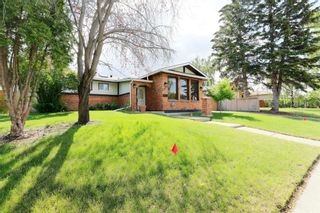 Photo 3: 1968 Cottonwood Crescent SE in Calgary: Southview Detached for sale : MLS®# A2059842