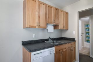 Photo 11: 205 630 CLARKE Road in Coquitlam: Coquitlam West Condo for sale in "King Charles Court" : MLS®# R2387151