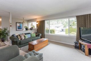 Photo 6: 2165 PARKWAY Road in Squamish: Garibaldi Estates House for sale : MLS®# R2239856
