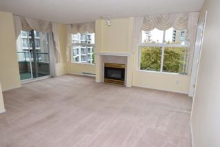 Photo 2: 604 728 PRINCESS Street in New Westminster: Uptown NW Condo for sale in "PRINCESS TOWER" : MLS®# R2166179