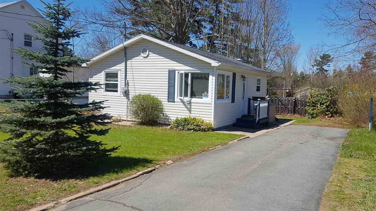 Main Photo: 643 ALDRED Drive in Greenwood: 404-Kings County Residential for sale (Annapolis Valley)  : MLS®# 201909919