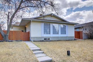 Main Photo: 4907 Vantage Crescent NW in Calgary: Varsity Detached for sale : MLS®# A2000933