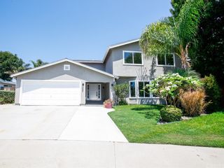 Photo 2: 9211 Hyde Park Drive in Huntington Beach: Residential for sale (14 - South Huntington Beach)  : MLS®# OC17165251