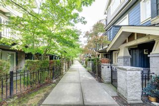 Photo 2: 43 9628 FERNDALE Road in Richmond: McLennan North Townhouse for sale in "SONATA PARK" : MLS®# R2814193