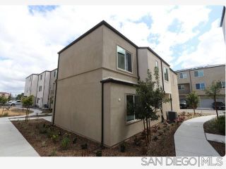 Main Photo: SAN DIEGO Condo for sale : 3 bedrooms : 5355 Seacliff Place #61
