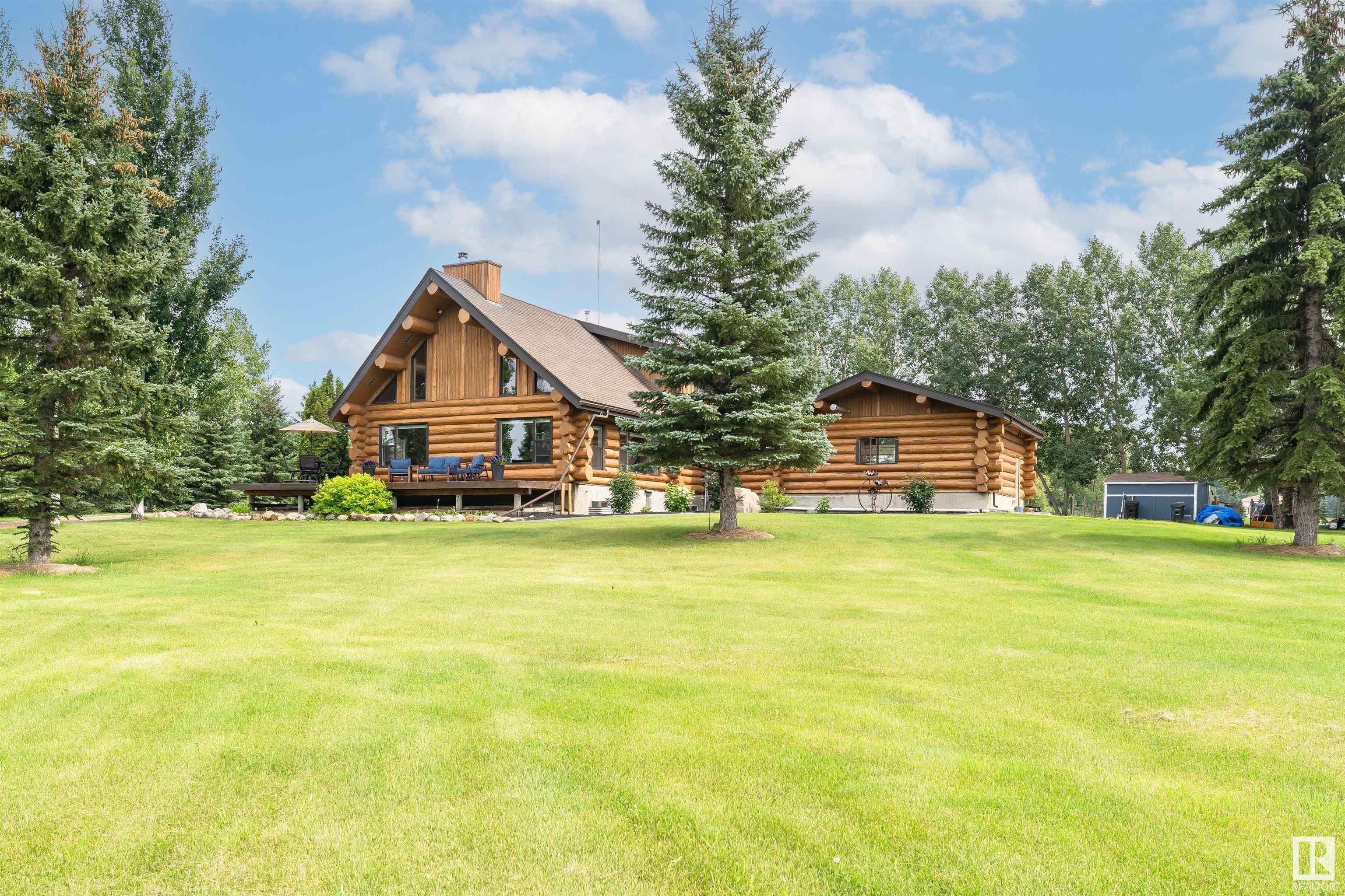 Main Photo: 302 52249 RGE RD 222: Rural Strathcona County House for sale : MLS®# E4349490