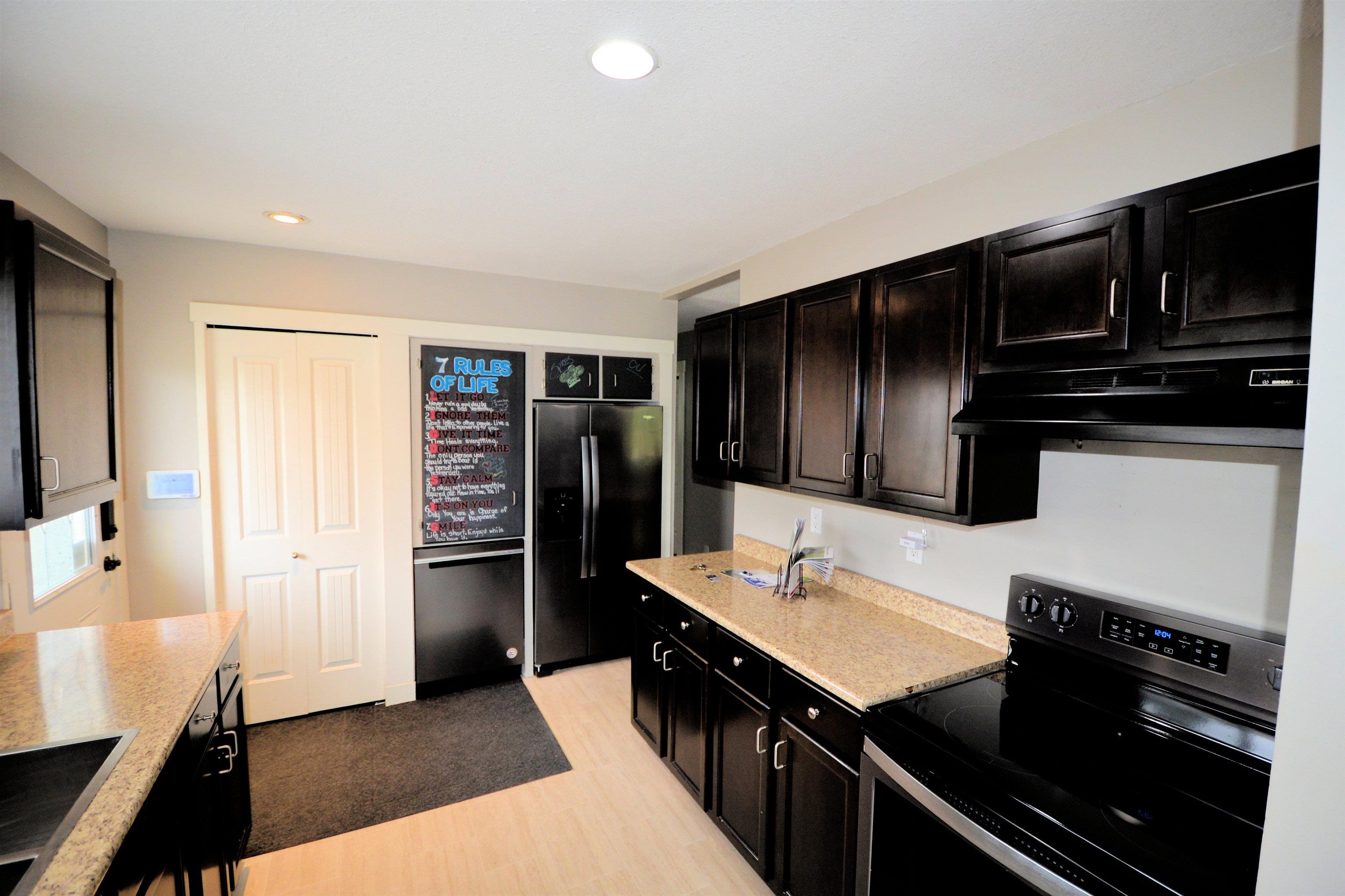 Photo 9: Photos: 2738 QUINCE Street in Prince George: VLA House for sale (PG City Central)  : MLS®# R2714006