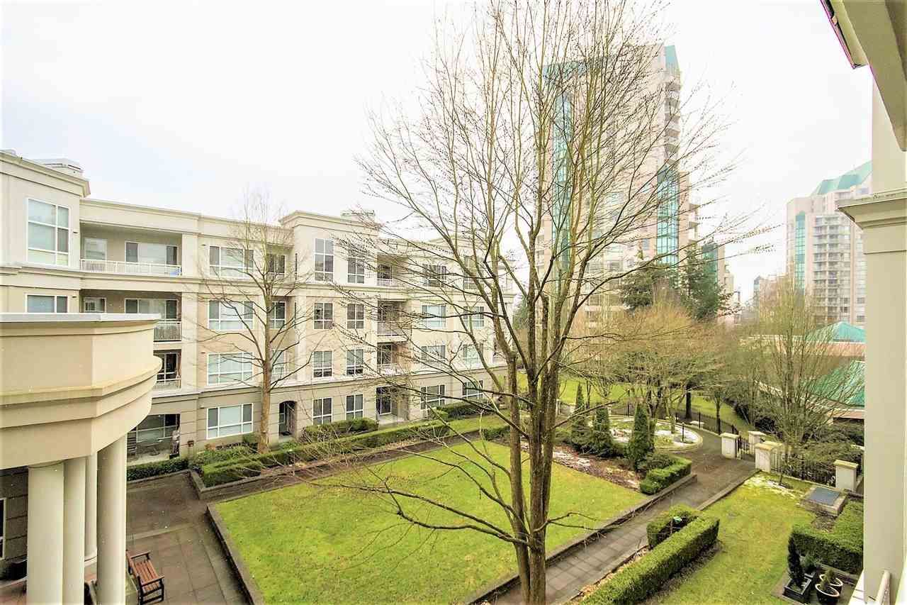Photo 2: Photos: 317 3098 GUILDFORD Way in Coquitlam: North Coquitlam Condo for sale in "MARLBOROUGH HOUSE" : MLS®# R2141555
