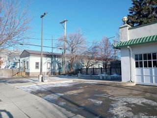Photo 2: 226 D Avenue South in Saskatoon: Riversdale Multi-Family for sale : MLS®# SK925905