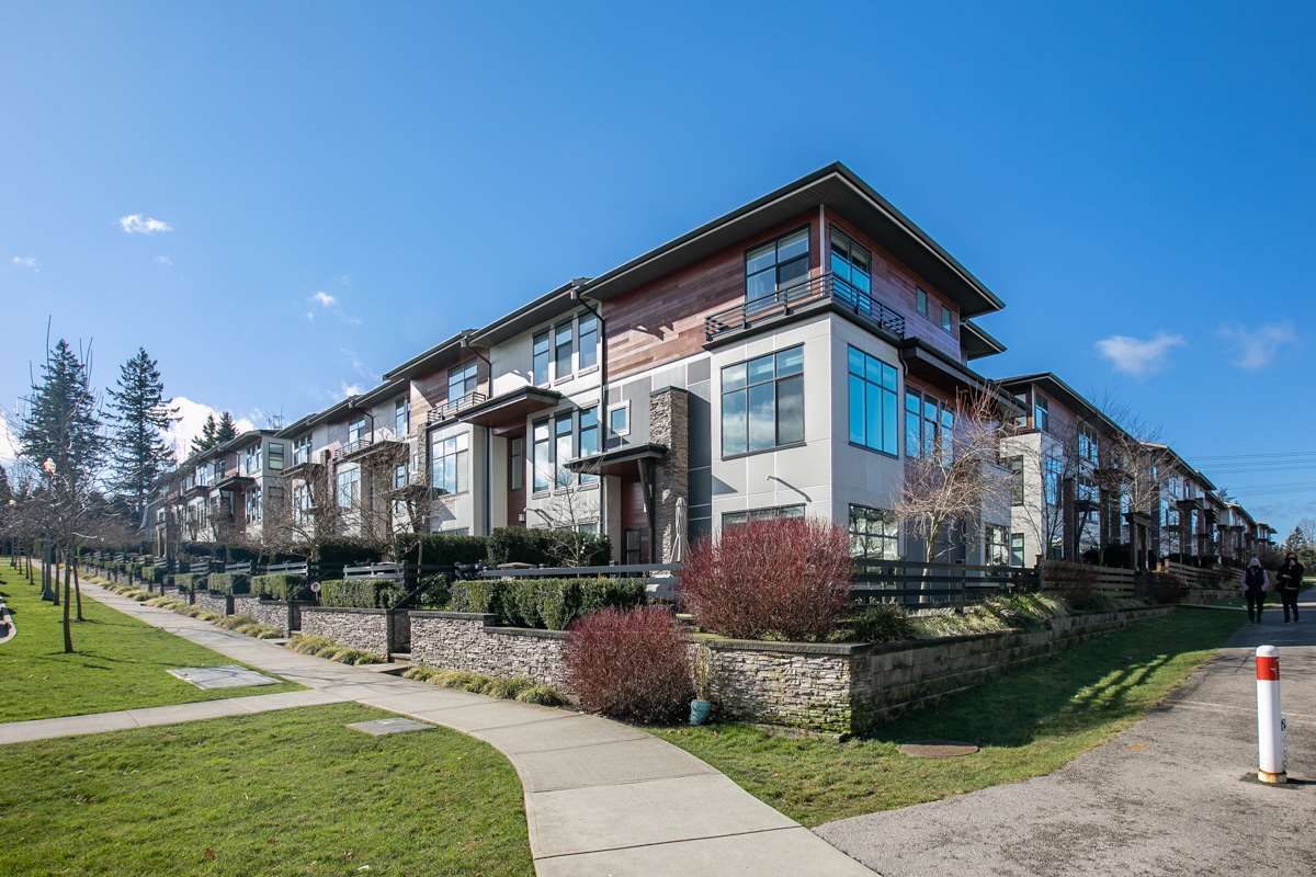 Main Photo: 55 2687 158 STREET in Surrey: Grandview Surrey Townhouse for sale (South Surrey White Rock)  : MLS®# R2555297