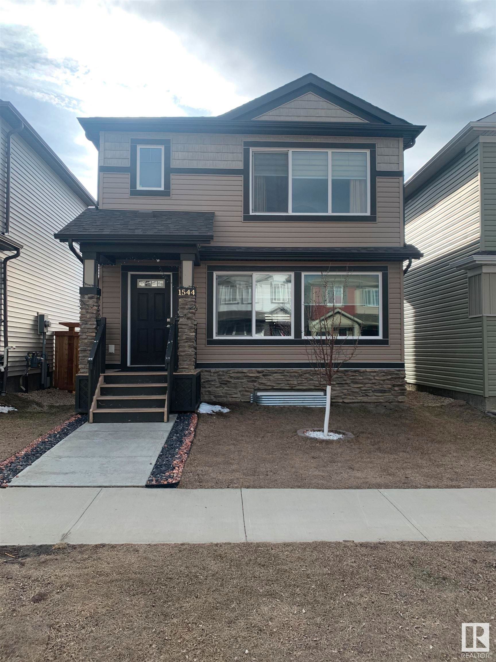 Main Photo: 1544 22 Street in Edmonton: Zone 30 House for sale : MLS®# E4341340