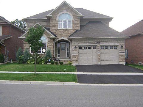 Main Photo: 14 Don Morris Court in Clarington: Bowmanville House (2-Storey) for lease : MLS®# E2794787