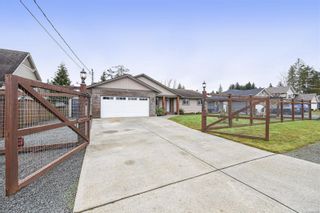 Photo 1: 3962 Thirsk Rd in Campbell River: CR Campbell River South House for sale : MLS®# 892912