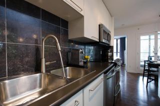 Photo 8: 309 828 CARDERO Street in Vancouver: West End VW Condo for sale in "FUSION" (Vancouver West)  : MLS®# R2376130