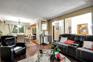 Photo 6: 14708 69A Avenue in Surrey: East Newton House for sale in "East Newton" : MLS®# R2658173
