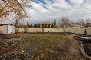 Photo 25: Canterbury Park Two Storey in Winnipeg: House for sale : MLS®# 202208764