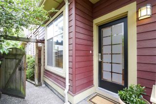 Photo 2: 257 E 13TH Avenue in Vancouver: Mount Pleasant VE Townhouse for sale (Vancouver East)  : MLS®# R2494059