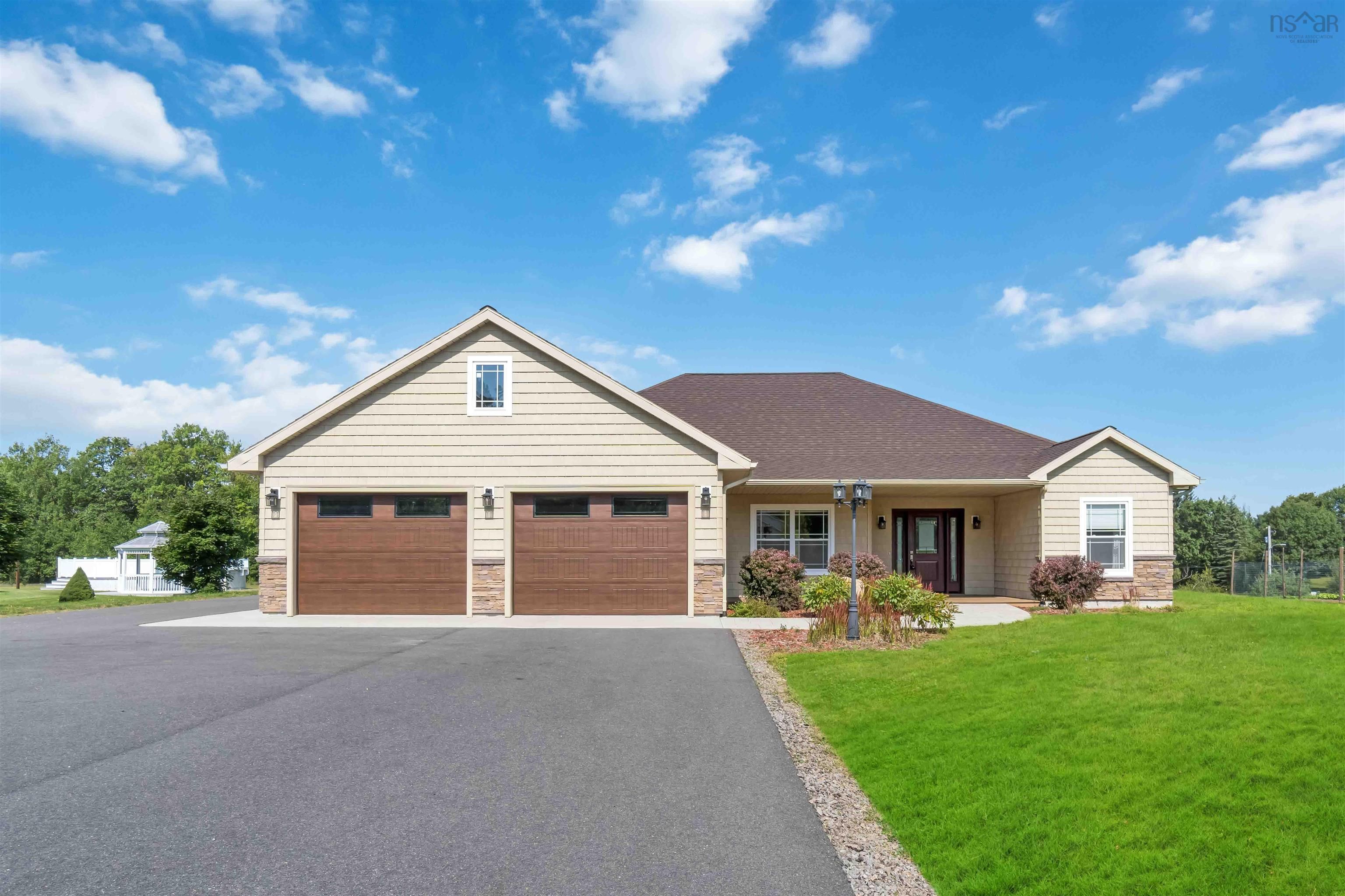 Main Photo: 10057 Highway 201 in Meadowvale: Annapolis County Residential for sale (Annapolis Valley)  : MLS®# 202222500