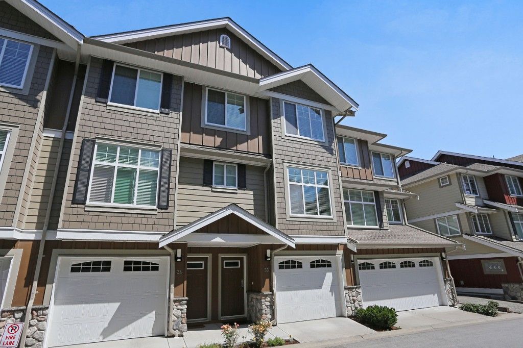 Main Photo: 33 3009 156TH Street in Surrey: Grandview Surrey Townhouse for sale in "KALLISTO" (South Surrey White Rock)  : MLS®# F1444540