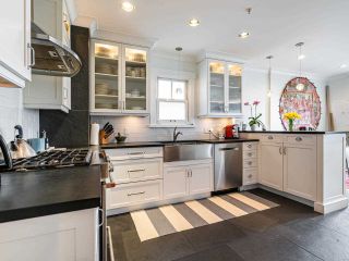 Photo 10: 2555 OXFORD Street in Vancouver: Hastings Sunrise House for sale (Vancouver East)  : MLS®# R2556739