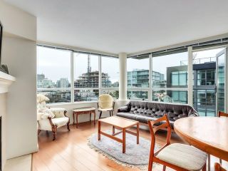 Photo 3: 1102 1570 W 7TH Avenue in Vancouver: Fairview VW Condo for sale in "Terraces on 7th" (Vancouver West)  : MLS®# R2749831